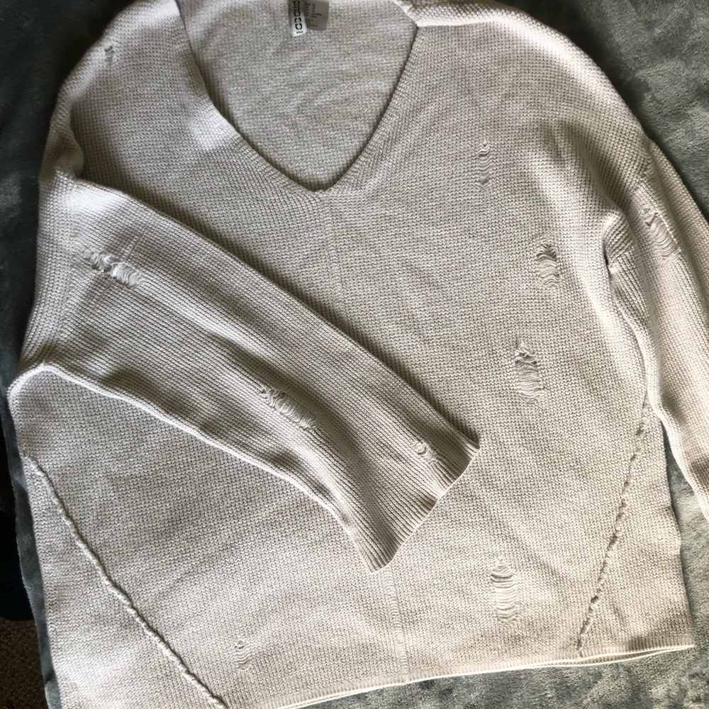 Sweater - Picture 2 of 3